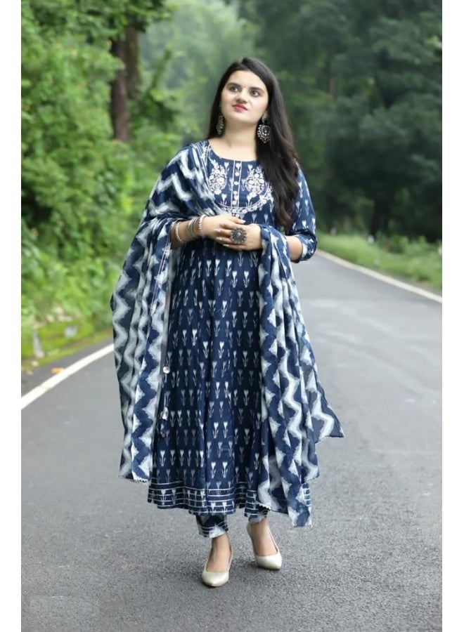 piludi Embroidered Kurta Set with Dupatta for Women - Image 1